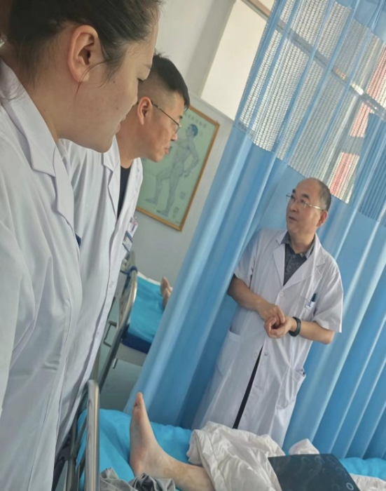 图片1 图片1